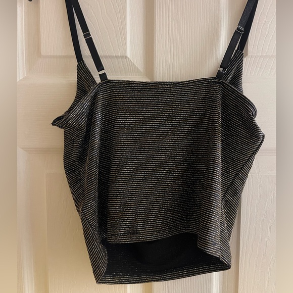 Forever 21 Cropped Tank Top sparkly gold silver black Size Medium NWT - Picture 4 of 4
